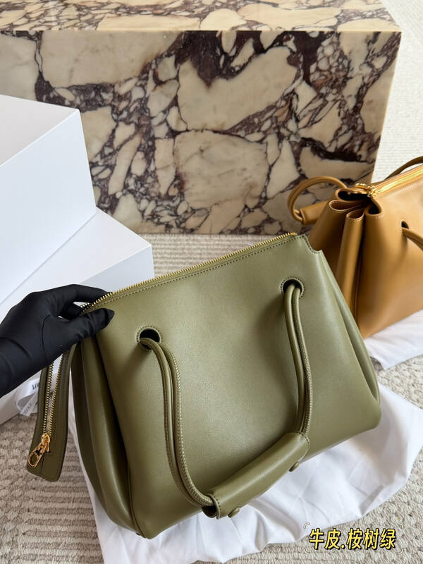 Loewe Green shoulder bag — Premium Replica