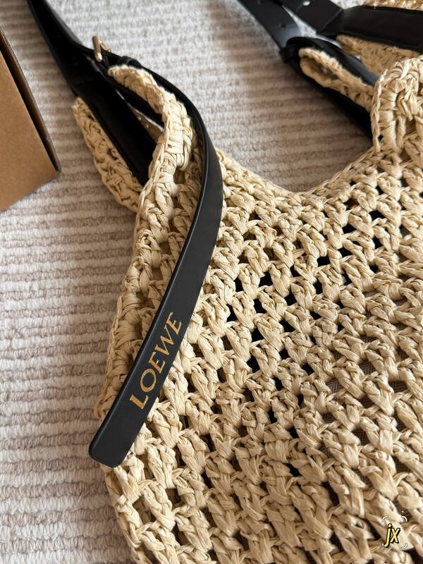 Loewe Black shoulder bag — 1:1 Replica