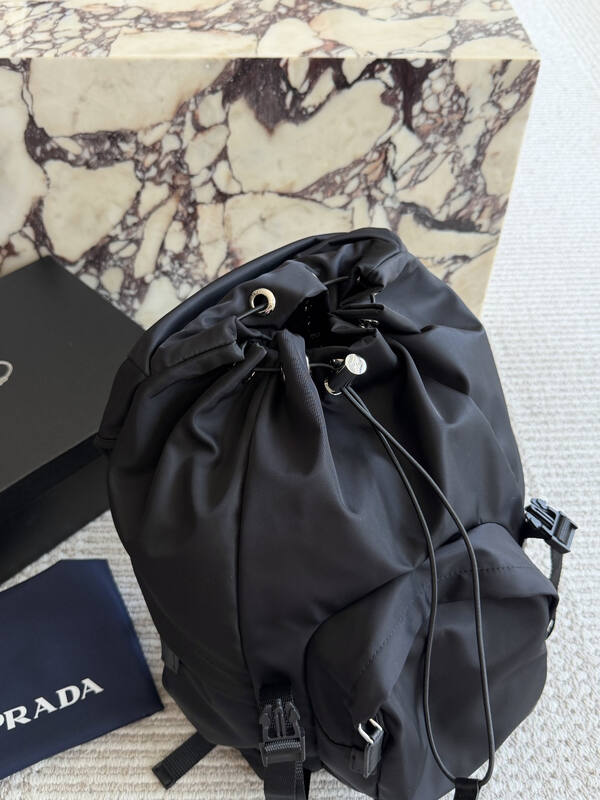 Prada Black shoulder bag — AAA Quality Replica