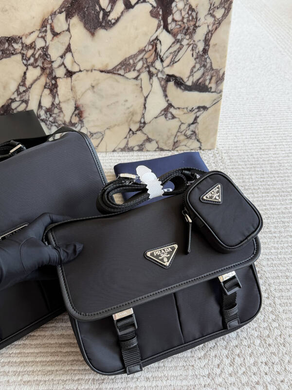 Prada Black shoulder bag — Top Quality Replica