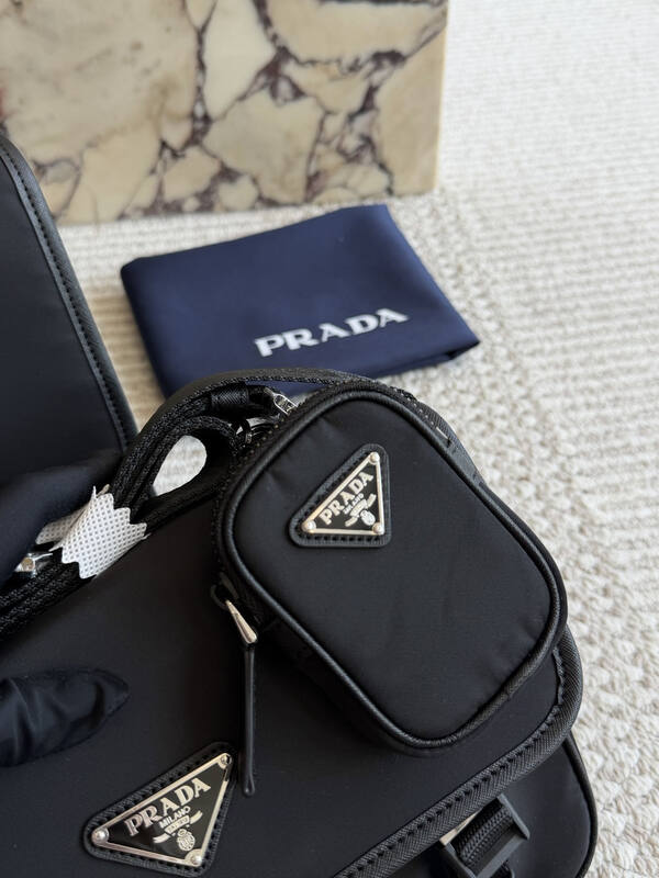 Prada Black shoulder bag — Top Quality Replica