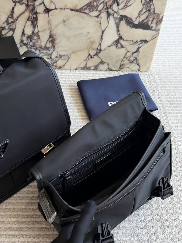 Prada Black shoulder bag — Top Quality Replica