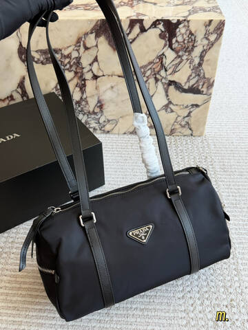Prada Black shoulder bag Top Quality Replica