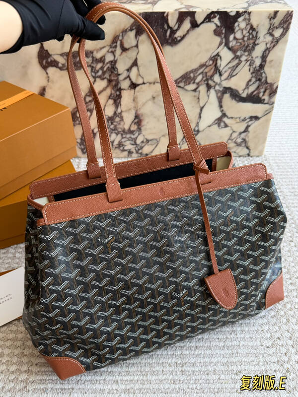 Goyard Black shoulder bag — Premium Replica