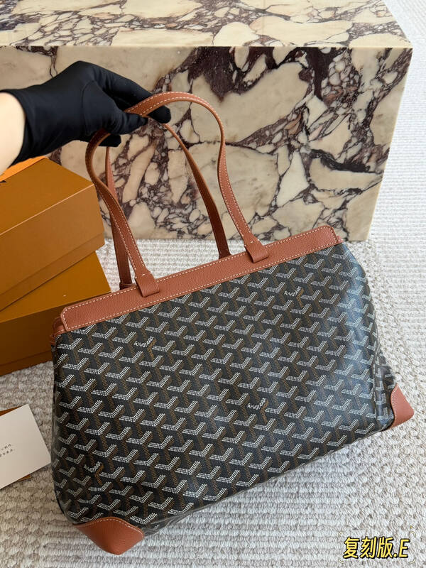 Goyard Black shoulder bag — Premium Replica
