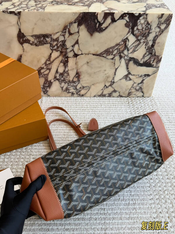 Goyard Black shoulder bag — Premium Replica