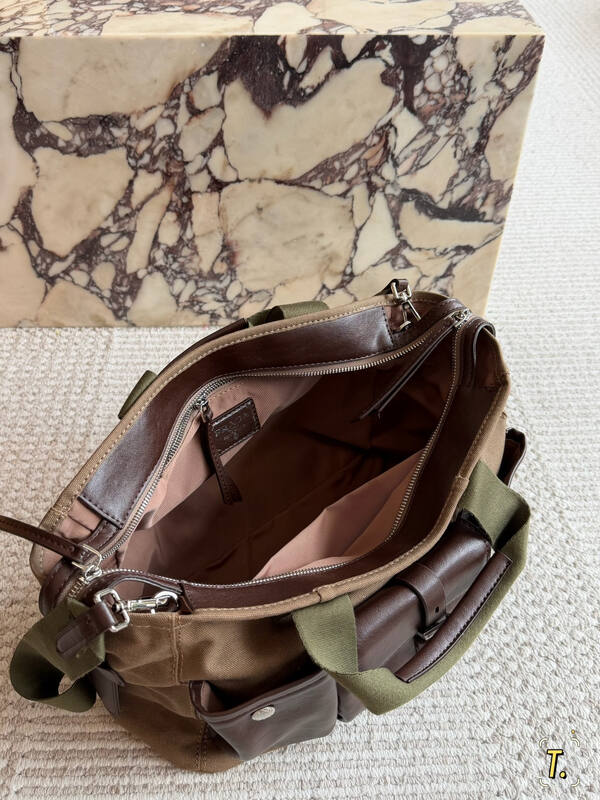 Prada Black shoulder bag — Premium Replica