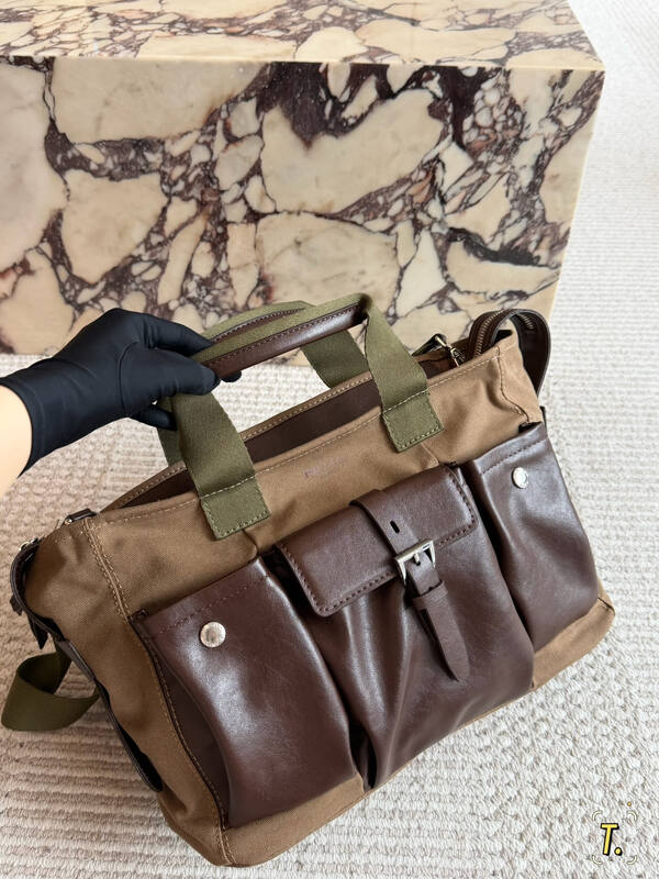 Prada Black shoulder bag — Premium Replica
