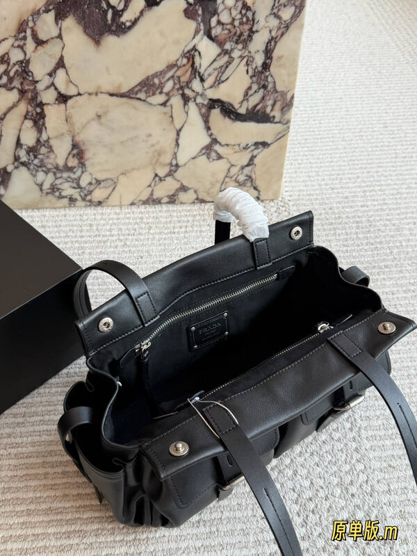 Prada Black shoulder bag — Top Quality Replica
