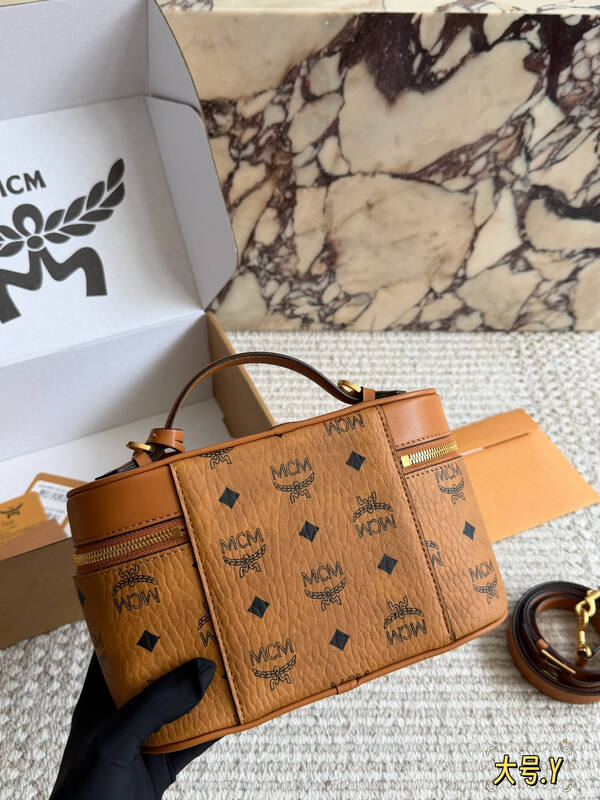 MCM Monogram 40x30x16cm shoulder bag — Top Quality Replica
