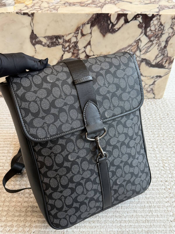 Coach Black shoulder bag — Premium Replica