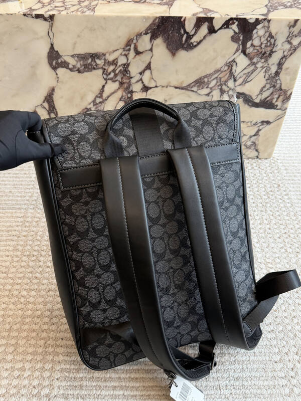 Coach Black shoulder bag — Premium Replica