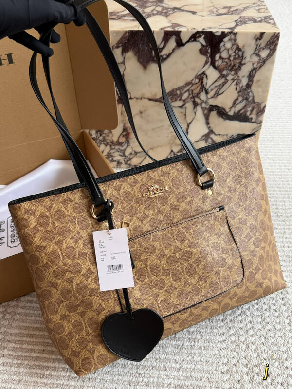 Coach Black shoulder bag — Top Quality Replica