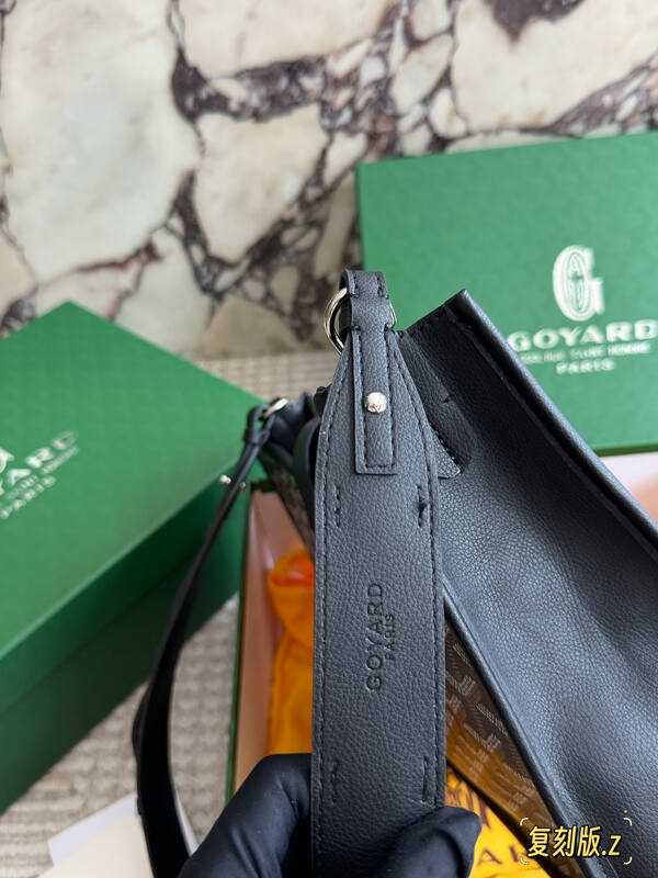 Goyard Black shoulder bag — AAA Quality Replica