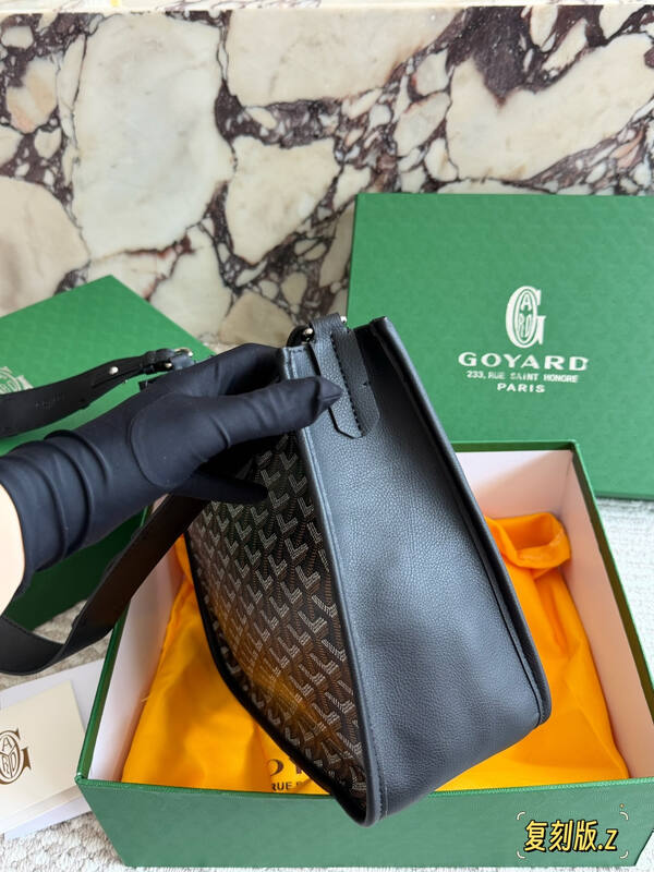 Goyard Black shoulder bag — AAA Quality Replica