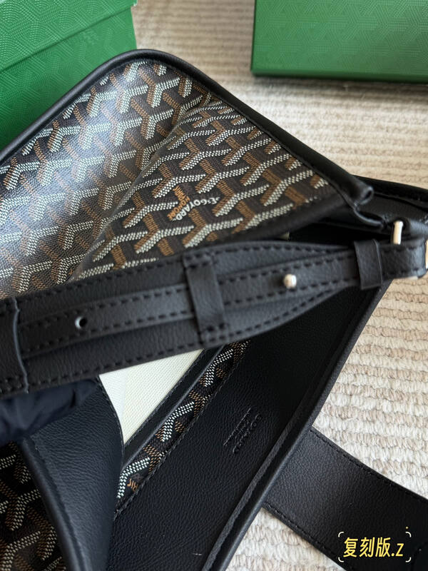 Goyard Black shoulder bag — AAA Quality Replica