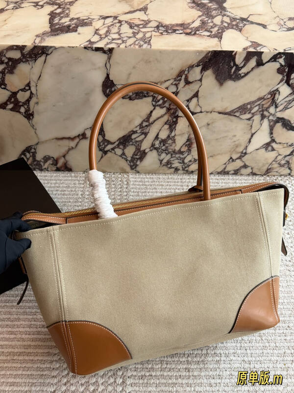 Prada Brown 40x30x16cm shoulder bag — AAA Quality Replica