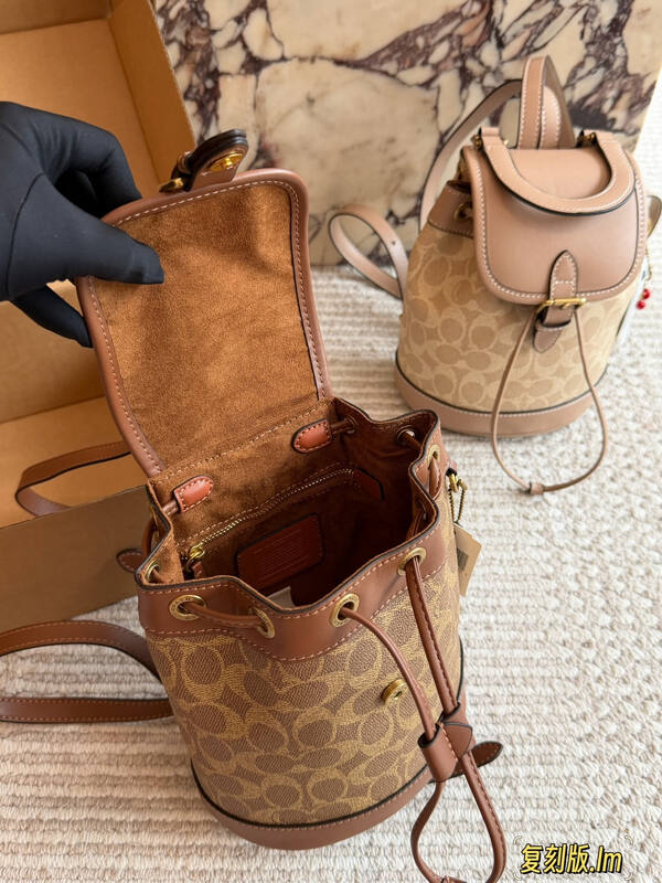 Coach Brown shoulder bag — AAA Quality Replica