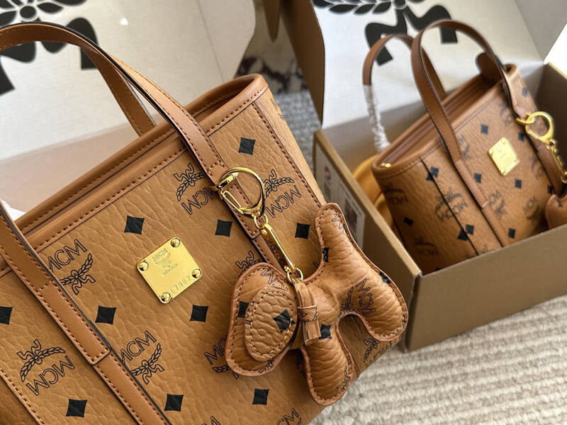 MCM Toni Visetos shoulder bag — 1:1 Replica