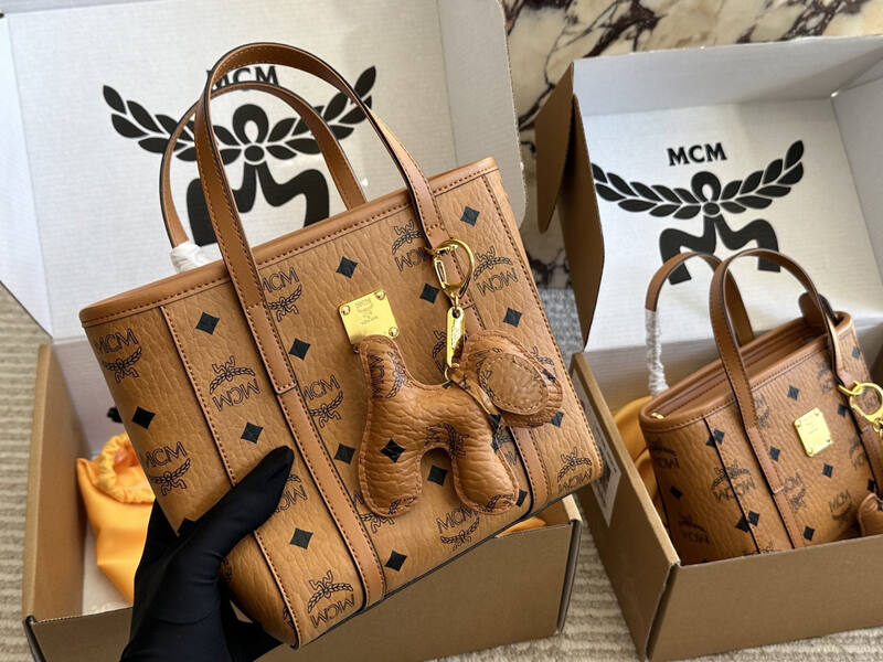 MCM Toni Visetos shoulder bag — 1:1 Replica