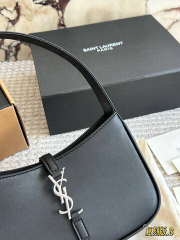 Celine everyday Premium Replica