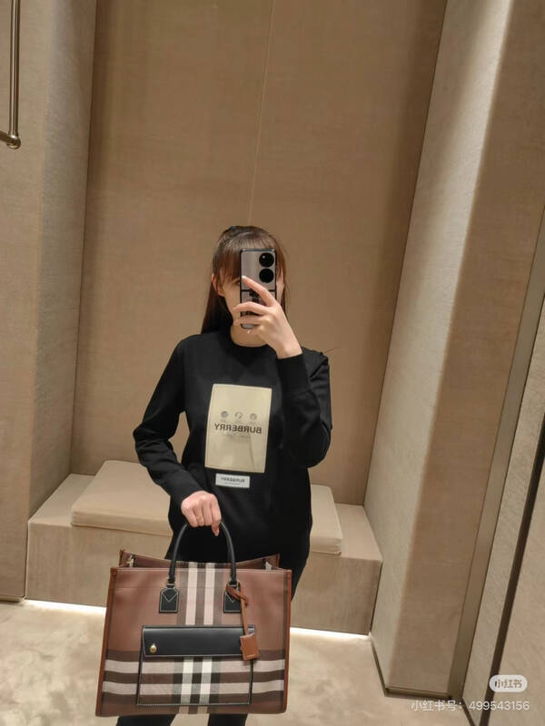 Burberry Brown shoulder bag — 1:1 Replica