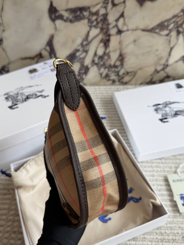 Burberry Brown 25x18x10cm shoulder bag — Top Quality Replica