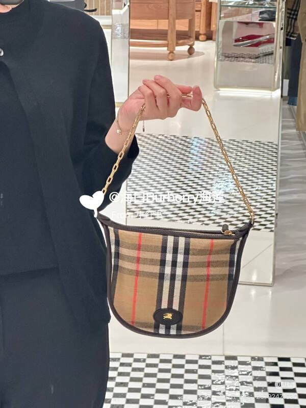 Burberry Beige shoulder bag — Premium Replica