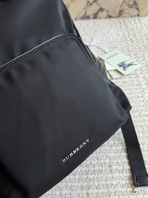 Burberry Black shoulder bag — 1:1 Replica