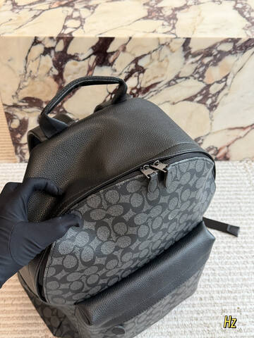 Coach Black shoulder bag 1 1 Replica