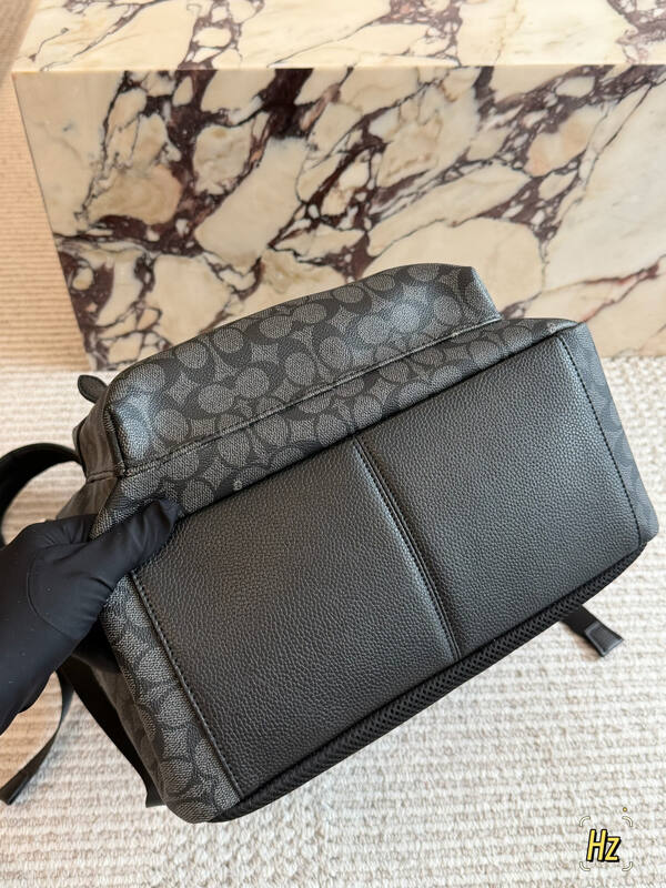 Coach Black shoulder bag — 1:1 Replica