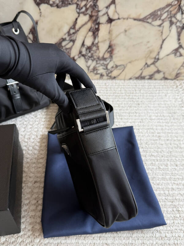 Prada Black shoulder bag — AAA Quality Replica
