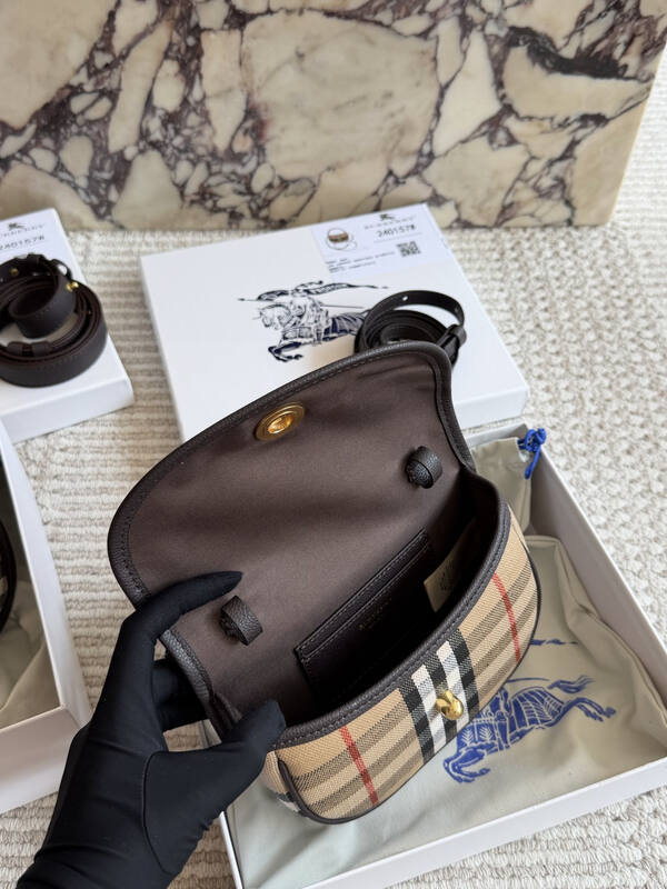 Burberry Black shoulder bag — AAA Quality Replica