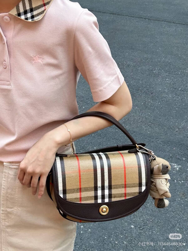 Burberry Brown 25x18x10cm shoulder bag — 1:1 Replica