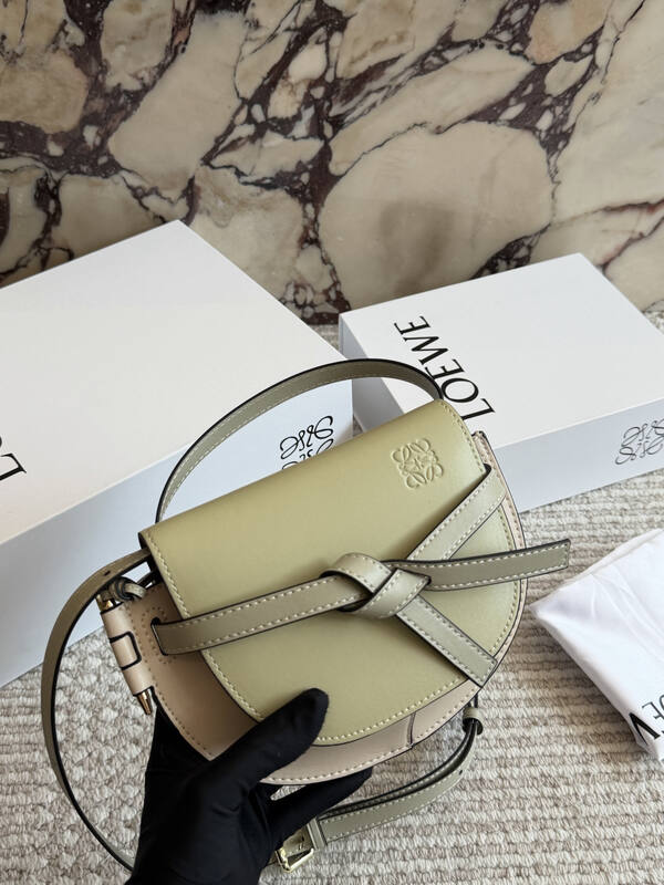 Loewe Brown shoulder bag — Premium Replica