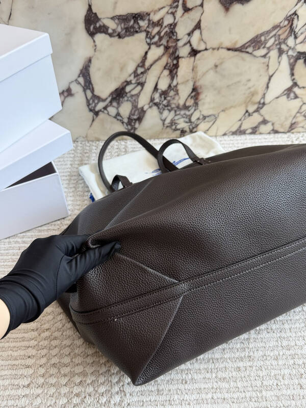 Burberry Brown shoulder bag — Top Quality Replica