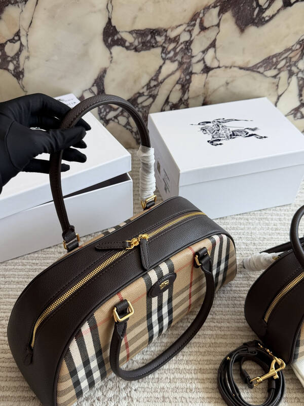 Burberry Brown shoulder bag — Top Quality Replica
