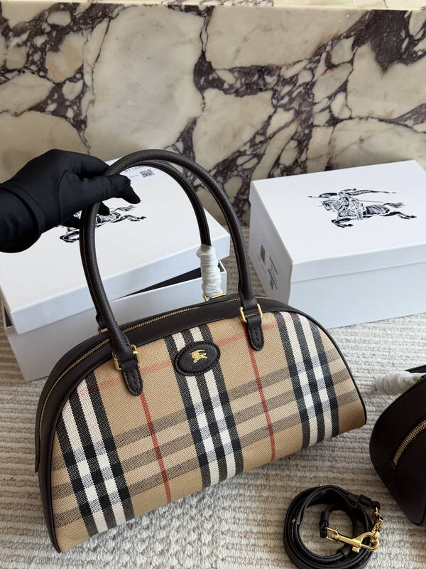 Burberry Brown shoulder bag — Top Quality Replica