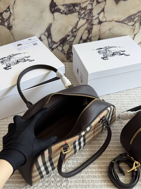 Burberry Brown shoulder bag — Top Quality Replica