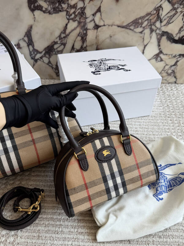 Burberry Brown shoulder bag — Top Quality Replica