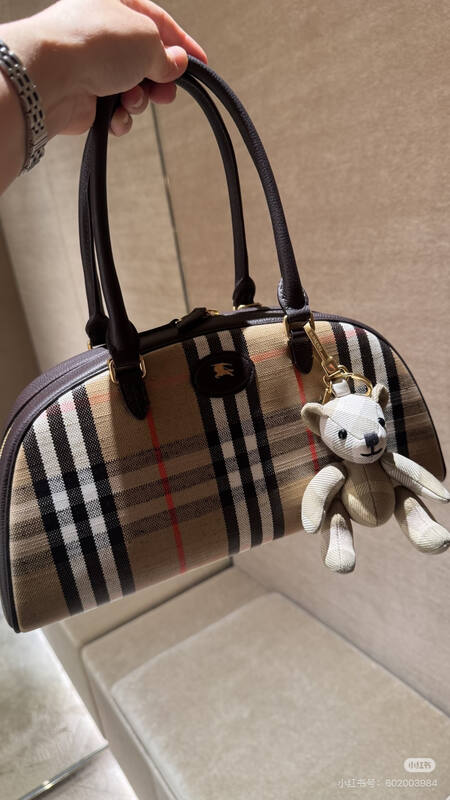 Burberry Brown shoulder bag — AAA Quality Replica