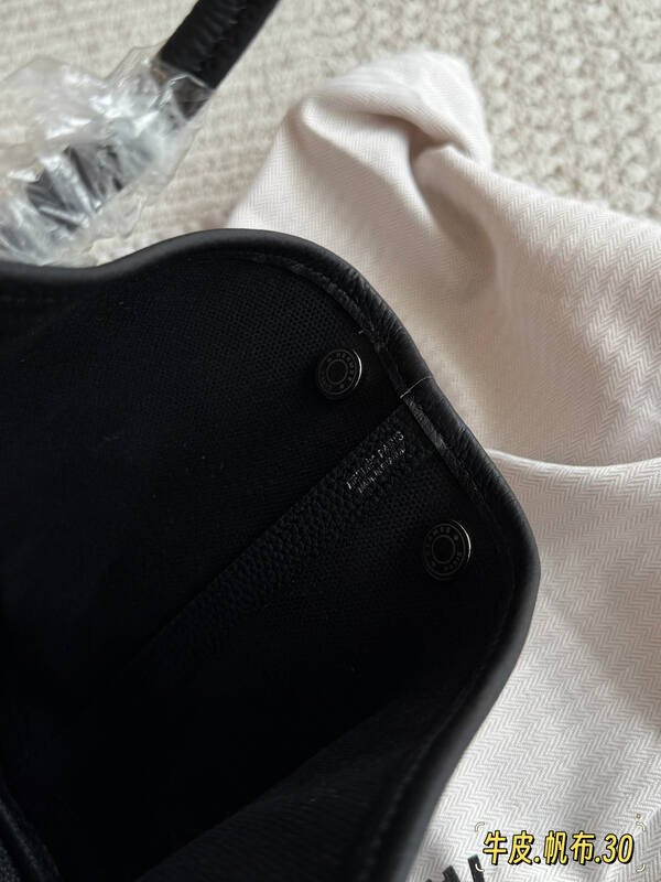 Loewe Black shoulder bag — 1:1 Replica