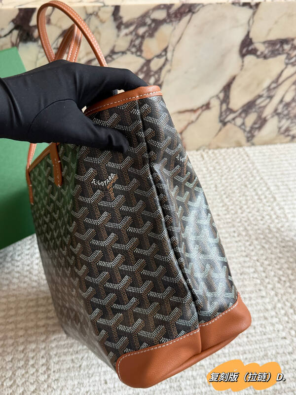 Goyard Black shoulder bag — Premium Replica