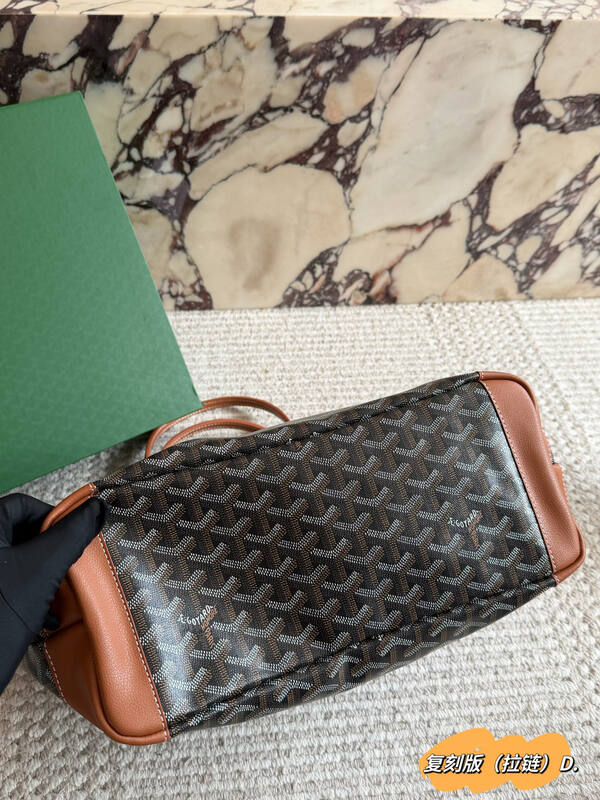 Goyard Black shoulder bag — Premium Replica