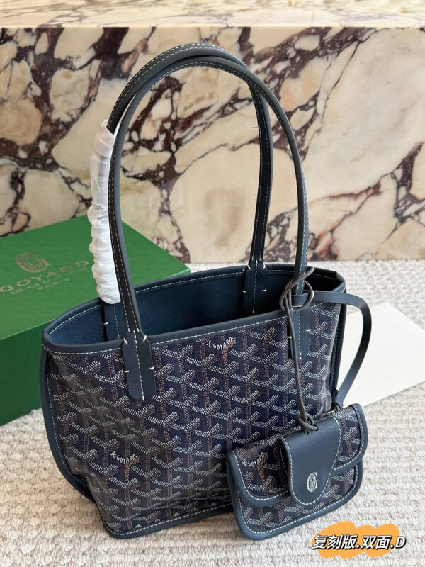 Goyard Grey shoulder bag — Top Quality Replica