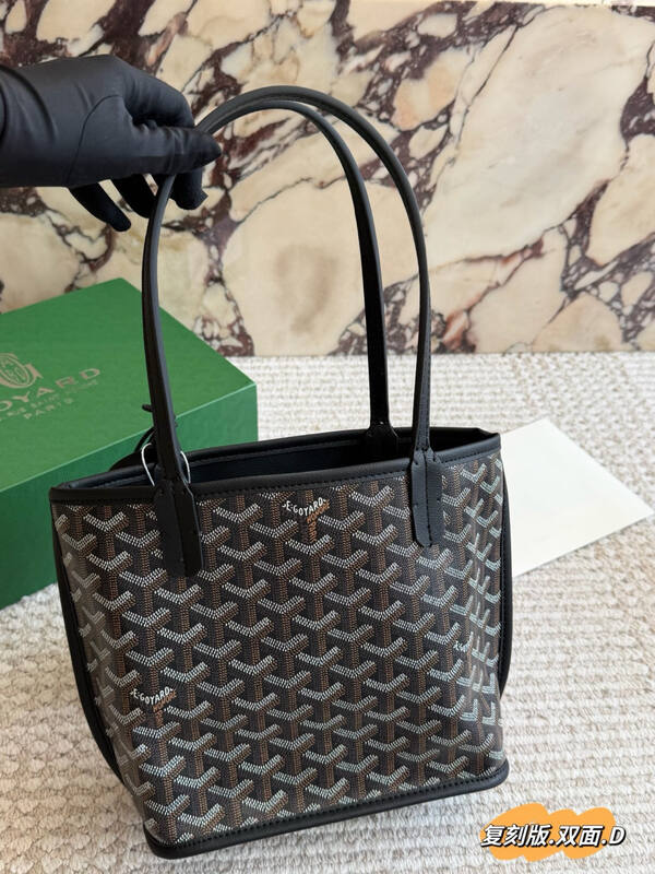 Goyard Black shoulder bag — AAA Quality Replica