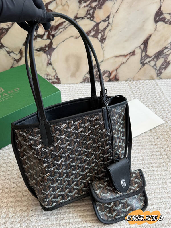 Goyard Black shoulder bag — AAA Quality Replica