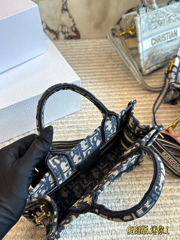 Dior Mini Tote Blue and Beige Oblique — Premium Replica