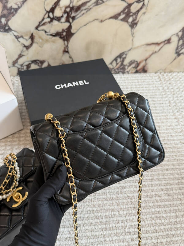 Chanel Black mini crossbody — Premium Replica