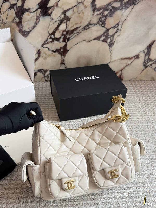 Chanel Hobo Black shoulder — 1:1 Replica